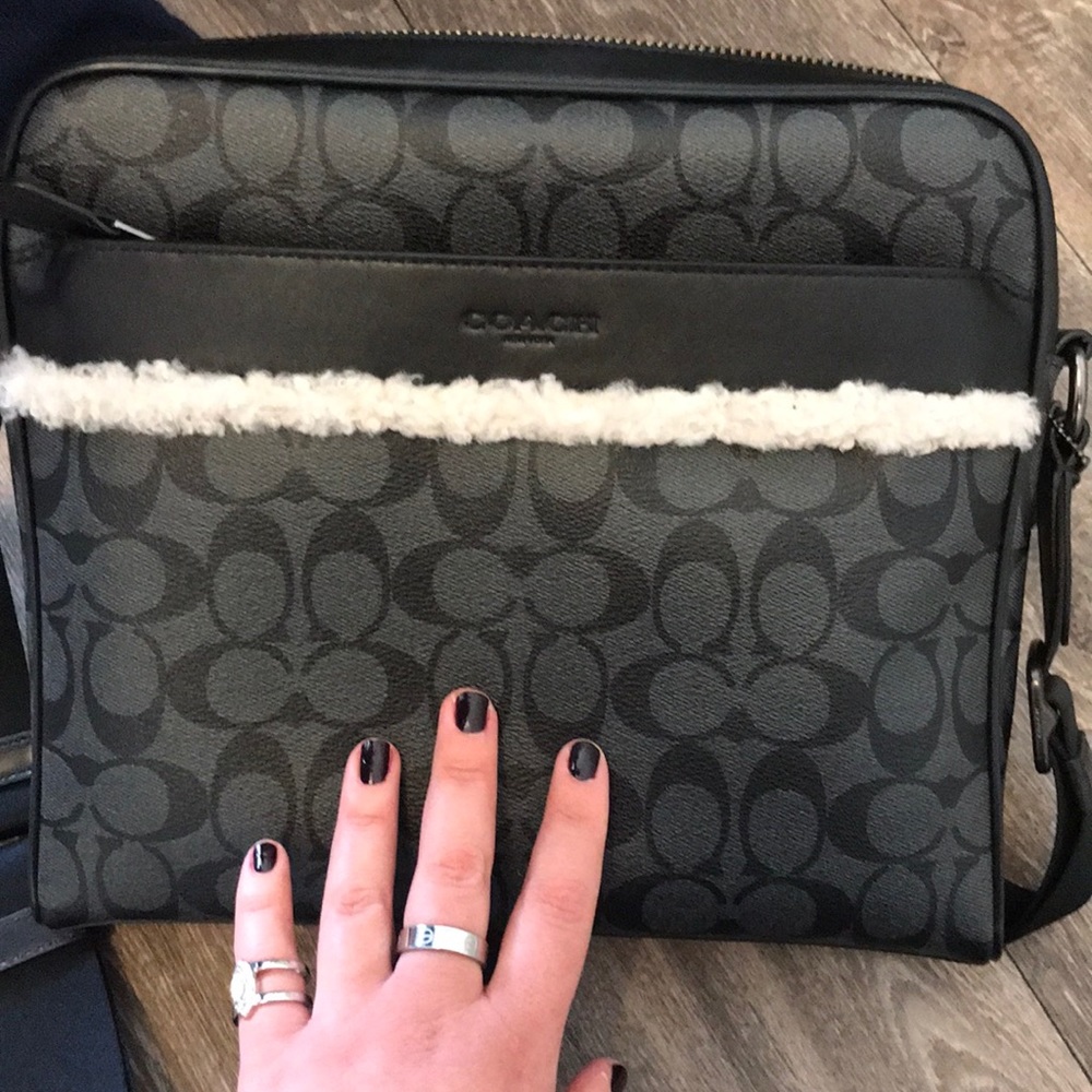 ๐NWT- Coach signature canvas Bag - Picture 2 of 7